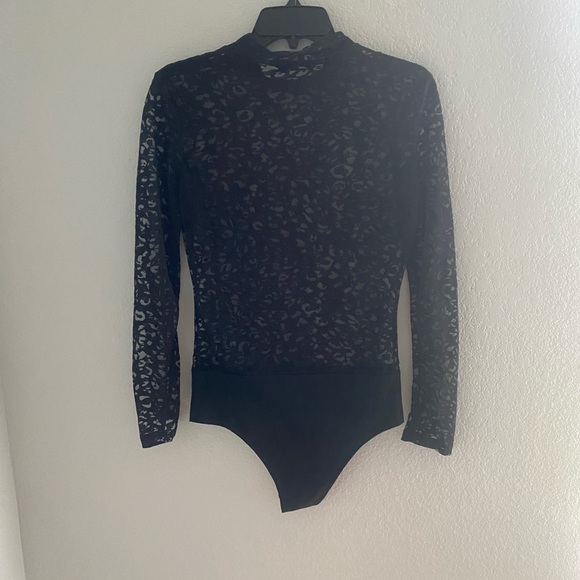 Leopard Print Sheer Mock Neck Bodysuit - Picture 7 of 7
